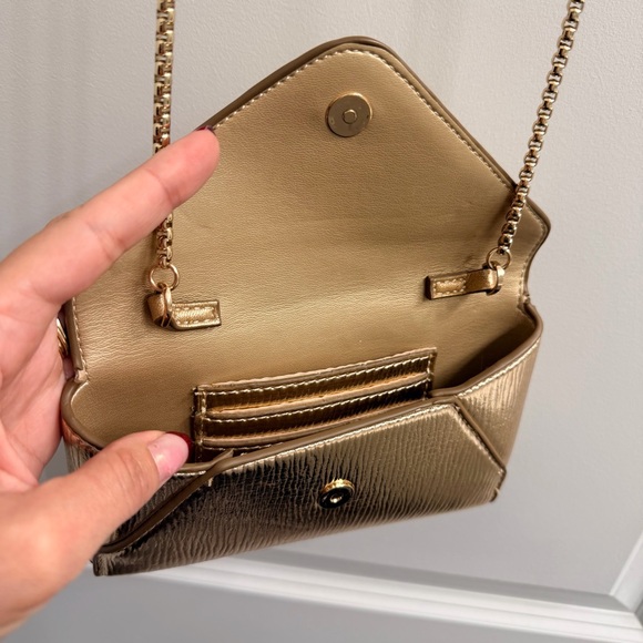 ZARA Gold envelope crossbody clutch with chain - Picture 3 of 9